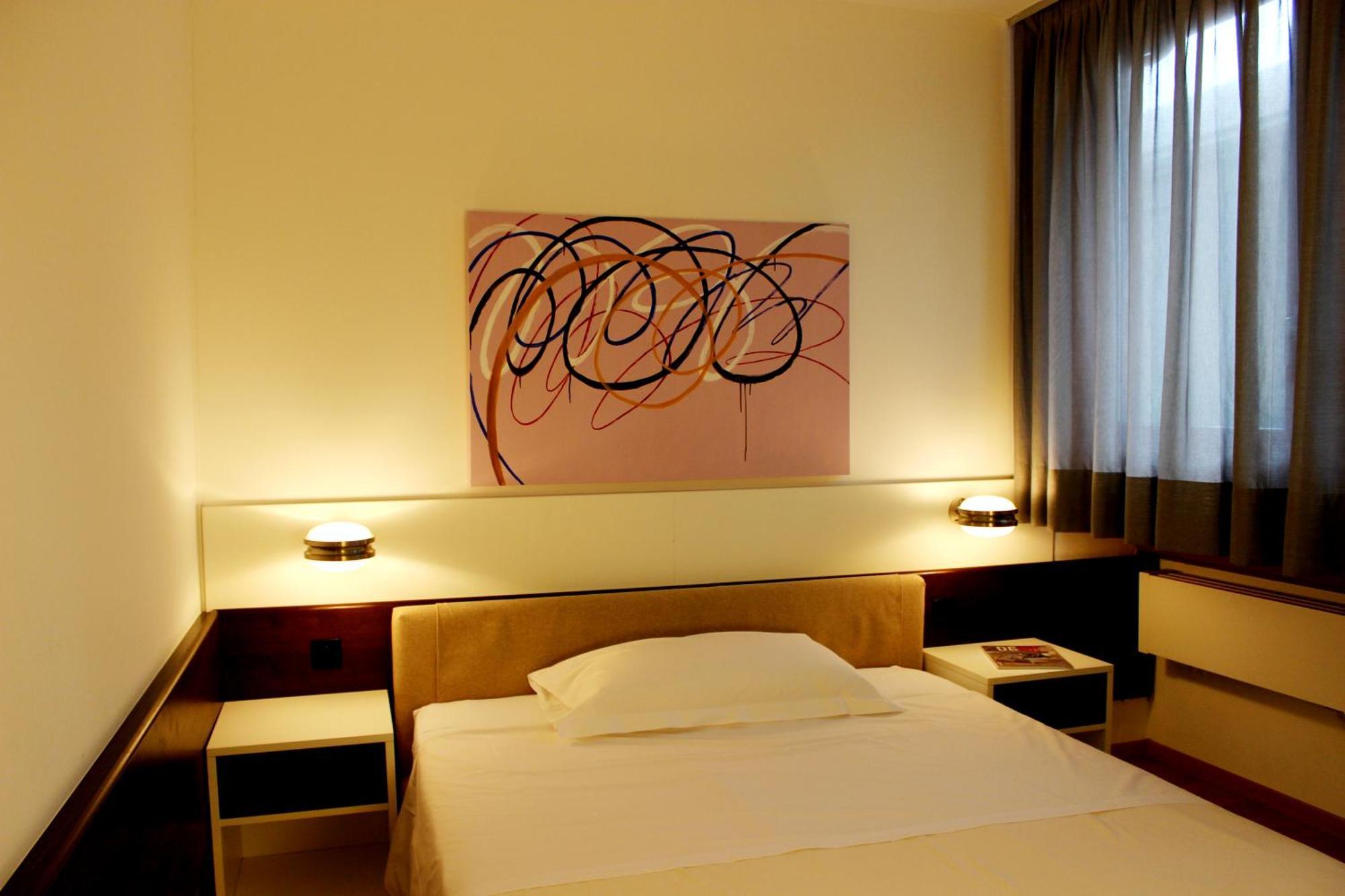 Hotel Garni Centro Chiasso Exterior photo